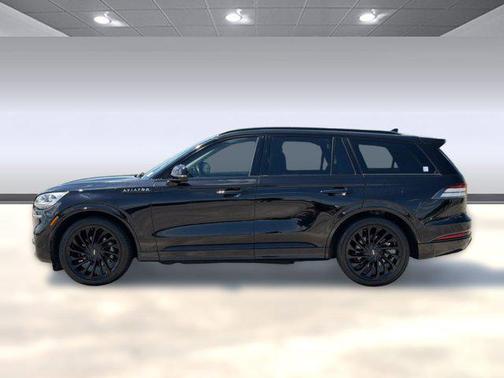 Infinite Black Metallic Clearcoat 2023 Lincoln Aviator Reserve