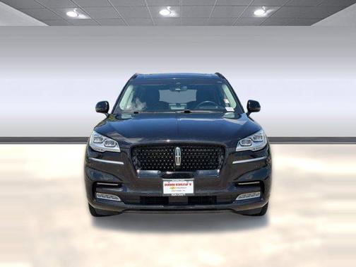 Infinite Black Metallic Clearcoat 2023 Lincoln Aviator Reserve