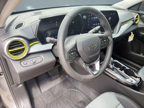 Sterling Gray Metallic 2026 Chevrolet Trax LT