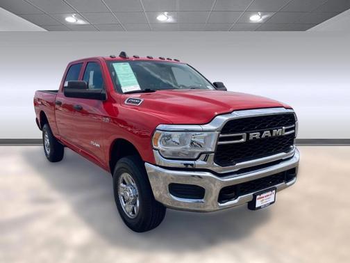 2020 RAM 2500 Tradesman Crew Cab 4X4 6'4' Box