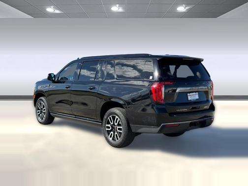 2023 GMC Yukon XL 4WD AT4