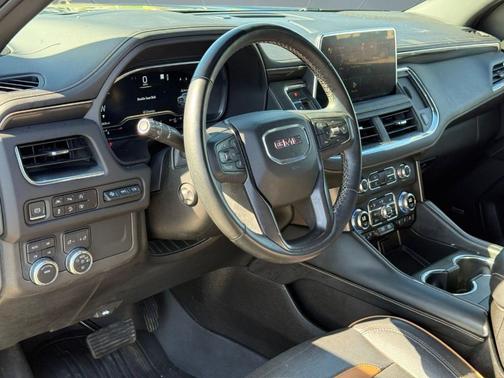 2023 GMC Yukon XL 4WD AT4