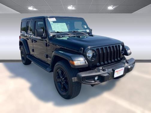 2023 Jeep Wrangler 4-Door Sahara Altitude 4x4