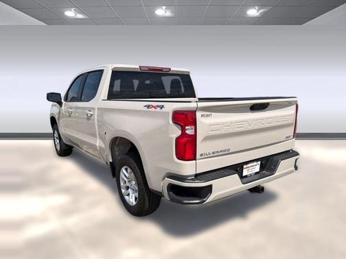 White Sands 2026 Chevrolet Silverado 1500 RST