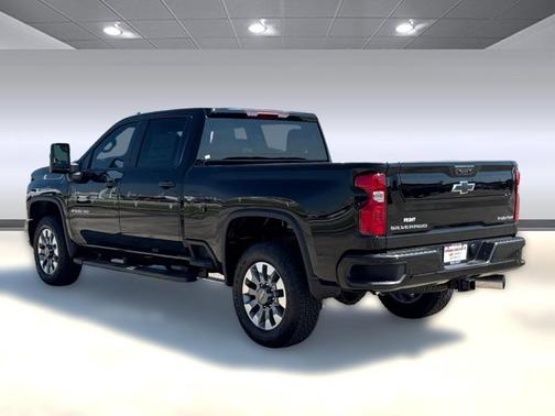 2025 Chevrolet Silverado 2500 Custom