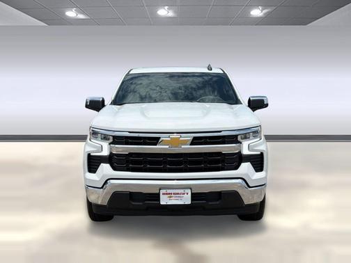 Summit White 2026 Chevrolet Silverado 1500 LT