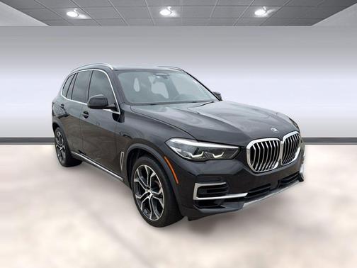 Black Sapphire Metallic 2022 BMW X5 sDrive40i