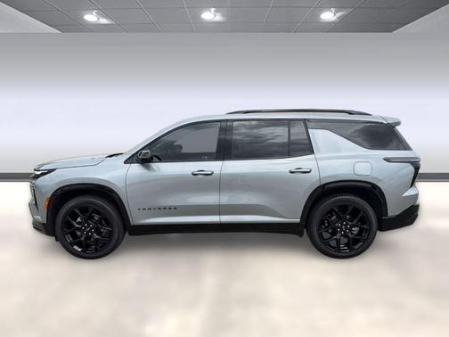 Sterling Gray Metallic 2025 Chevrolet Traverse RS