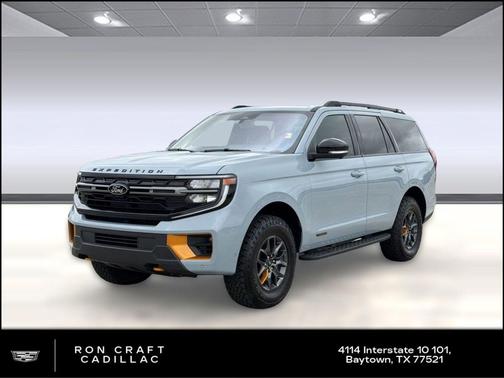 Glacier Gray Metallic TriCoat 2025 Ford Expedition Tremor