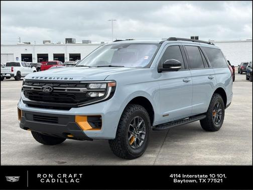 Glacier Gray Metallic TriCoat 2025 Ford Expedition Tremor