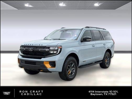 Glacier Gray Metallic TriCoat 2025 Ford Expedition Tremor
