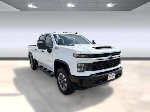 2026 Chevrolet Silverado 2500 Custom