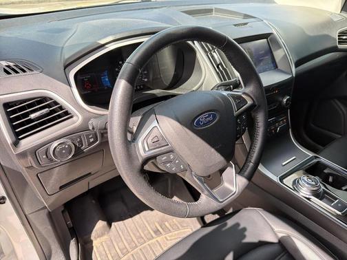 Star White Metallic Tri-Coat 2020 Ford Edge SEL