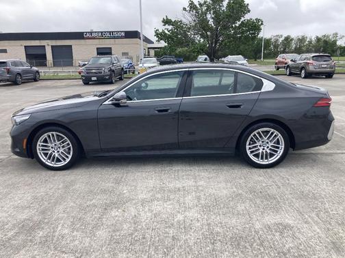 2024 BMW 530 i