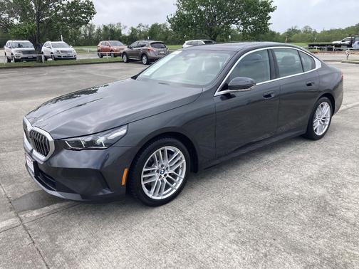 2024 BMW 530 i