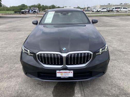 2024 BMW 530 i