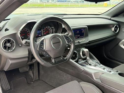 Shadow Gray Metallic 2023 Chevrolet Camaro 1LT
