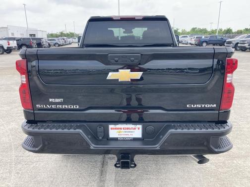 2025 Chevrolet Silverado 2500 Custom