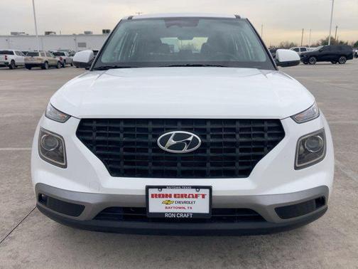 2025 Hyundai VENUE SE