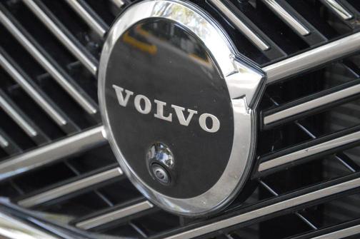 2025 Volvo XC90 B6 Plus 7-Seater