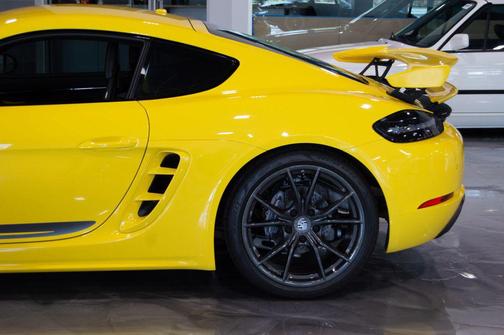2020 Porsche 718 Cayman T