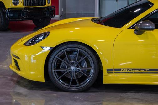 2020 Porsche 718 Cayman T