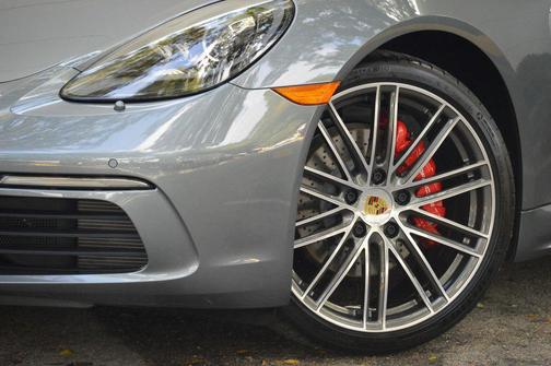 2025 Porsche 718 Cayman S