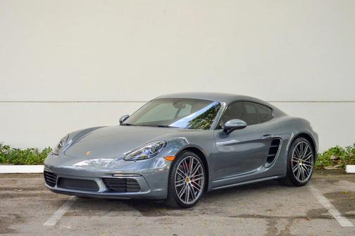 2025 Porsche 718 Cayman S