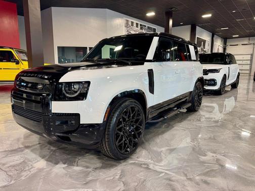 2025 Land Rover Defender 110 P500 X-Dynamic SE