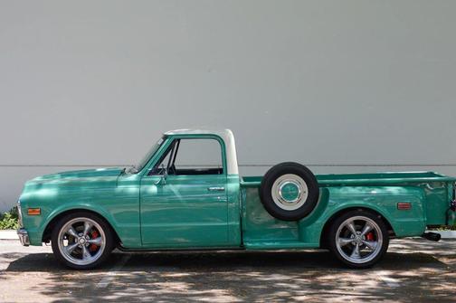 Green 1967 Chevrolet C10/K10 Stepside RWD
