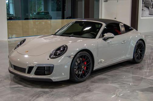 2018 Porsche 911 Targa 4 GTS