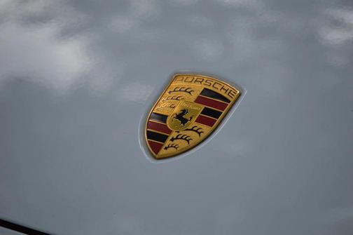 2021 Porsche 911 Carrera