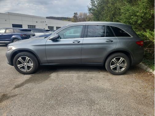 2017 Mercedes-Benz GLC 300 4MATIC