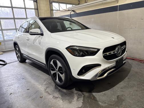 2025 Mercedes-Benz GLA 250 