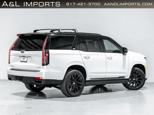 2022 Cadillac Escalade Sport