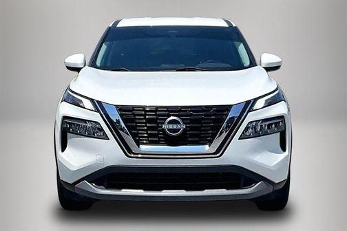 White 2023 Nissan Rogue SV