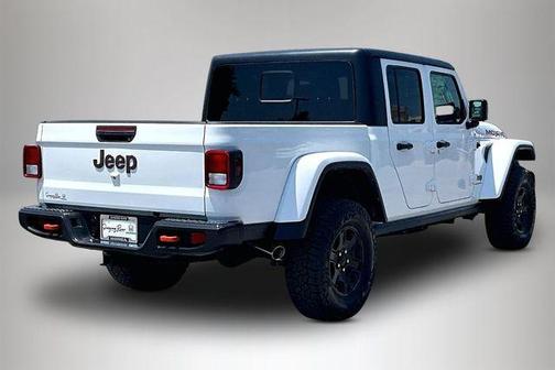 Bright White Clearcoat 2023 Jeep Gladiator Mojave
