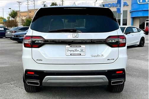 2023 Honda Pilot Elite