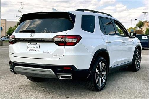 2023 Honda Pilot Elite