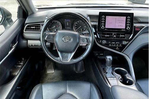 2022 Toyota Camry 
