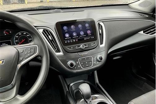 2025 Chevrolet Malibu LT