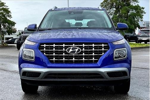 2022 Hyundai VENUE SEL