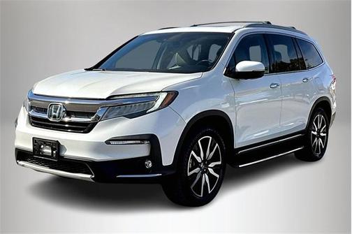 2019 Honda Pilot Touring 8-Passenger