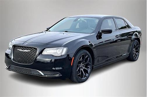2019 Chrysler 300 Touring