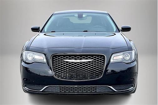 2019 Chrysler 300 Touring