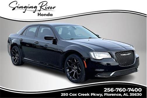 2019 Chrysler 300 Touring