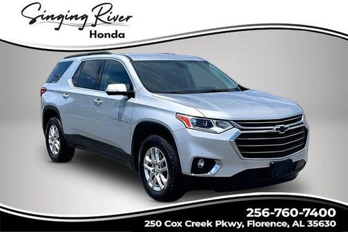 Silver Ice Metallic 2020 Chevrolet Traverse LT Cloth
