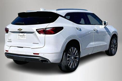 Iridescent Pearl Tricoat 2020 Chevrolet Blazer Premier