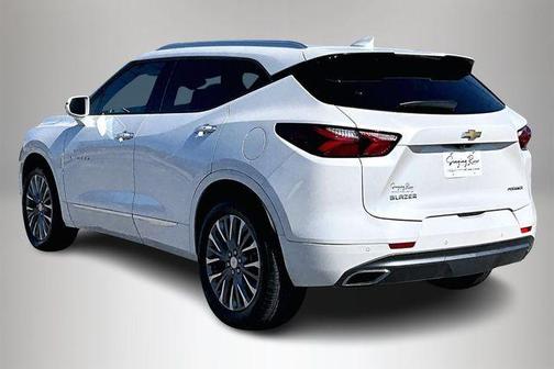 Iridescent Pearl Tricoat 2020 Chevrolet Blazer Premier