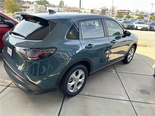 2025 Honda HR-V LX